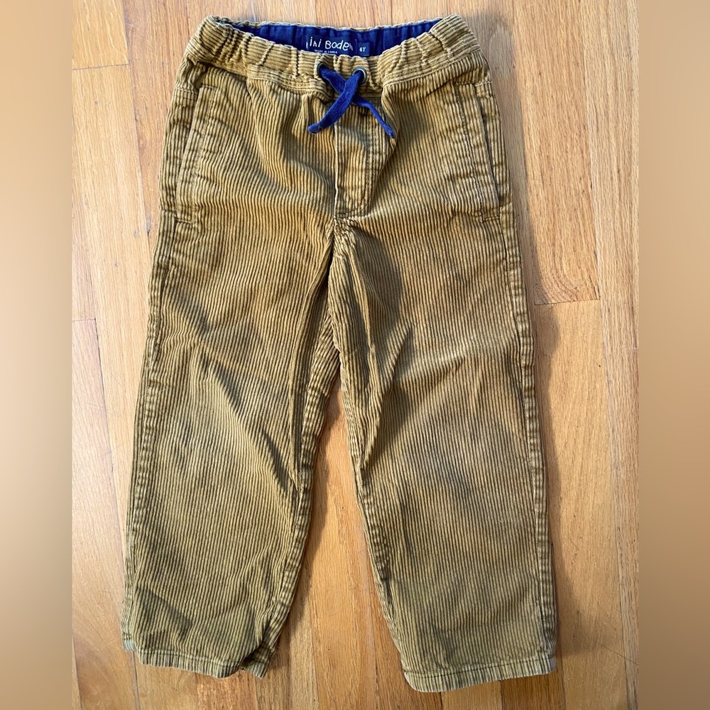 Mini Boden kids size 4 caramel/tan/gold corduroy pull on pants